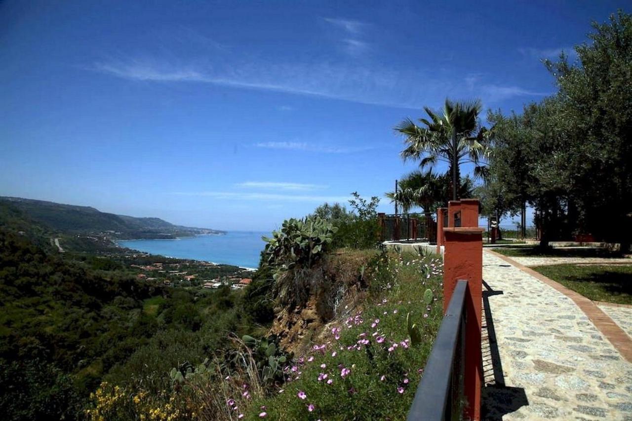 Residenza Mediterranea Zambrone Exterior foto
